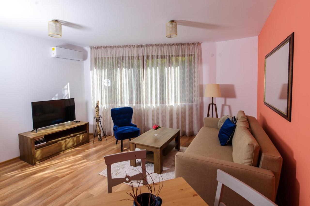 Rebus Apartment *