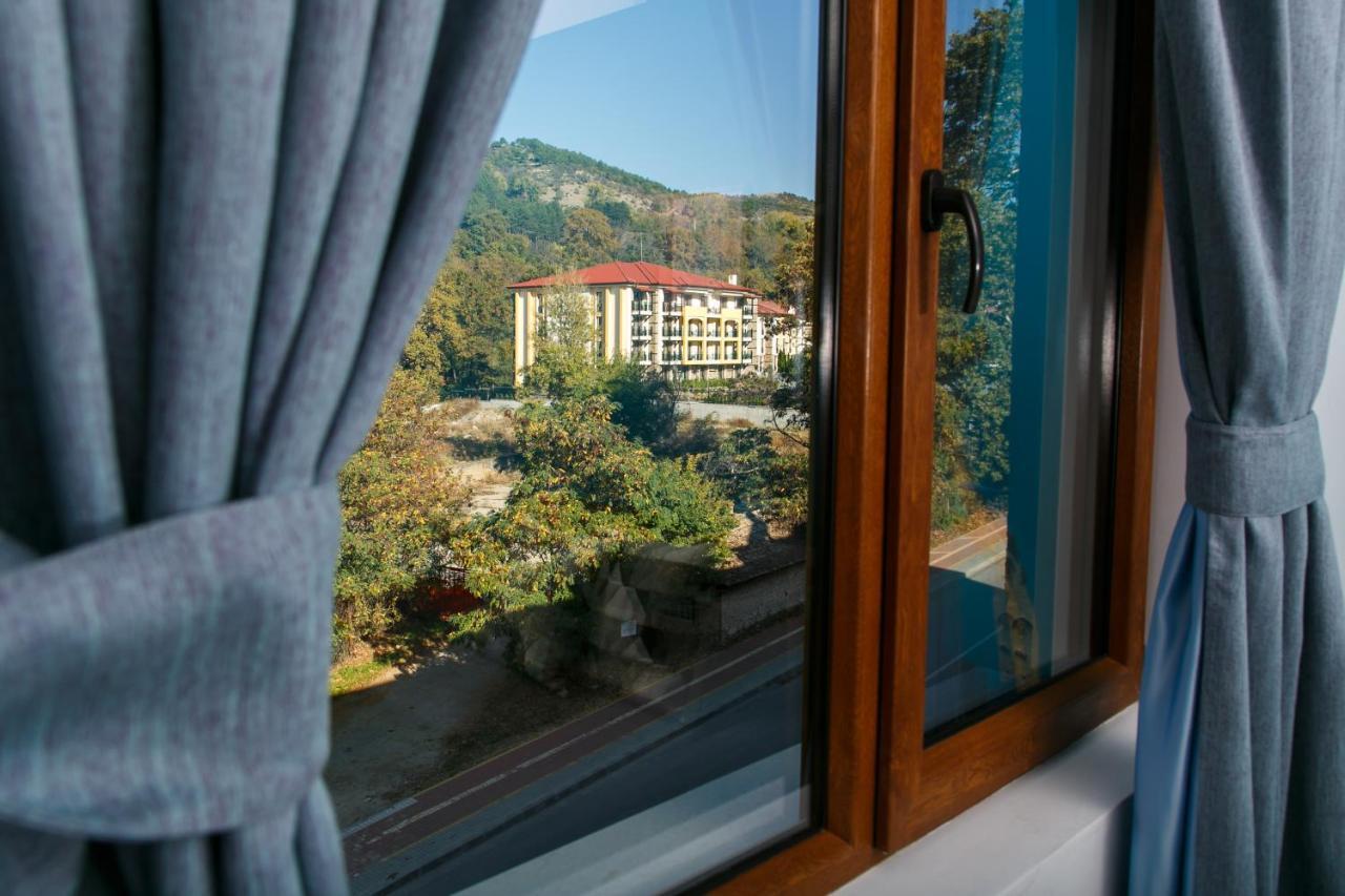 Apartment Rebus