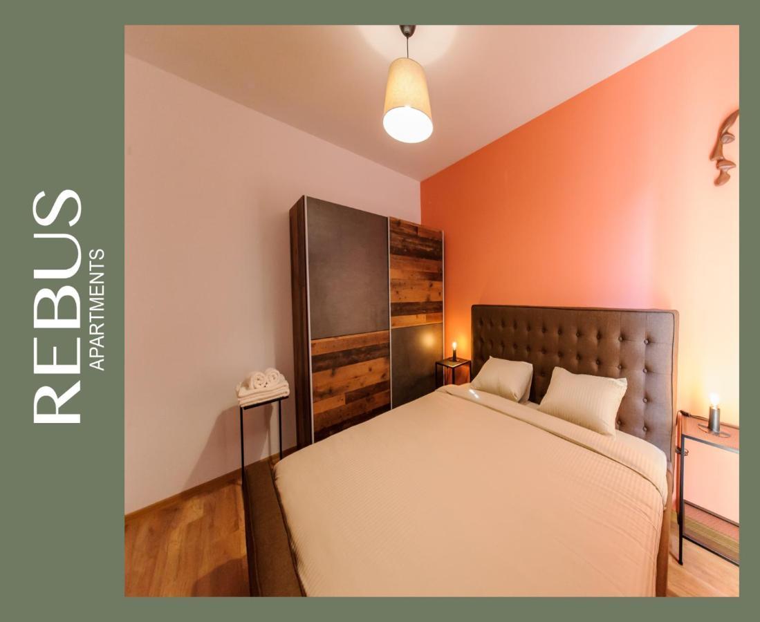 Rebus Apartment *